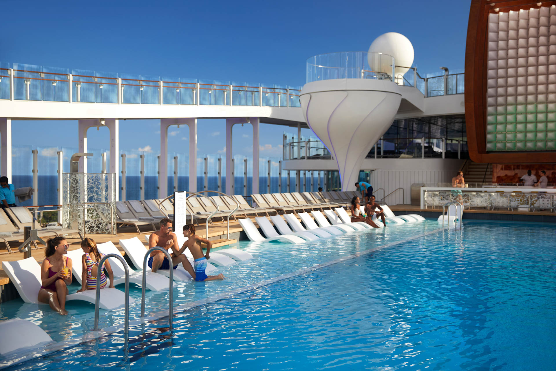 images/Ship photos/Edge 愛極號/9a_CEL_EG_Resort_Deck_5_edited.jpg